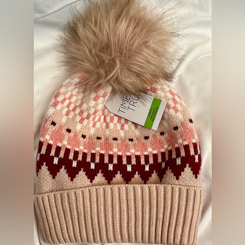 Fair Isle Women’s Knit Insulated Hat Pink White With Pom Pom ONE SIZE NEW